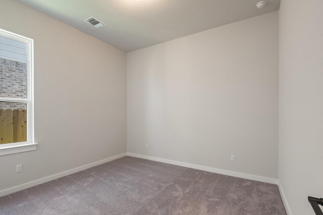 328 Lariat Loop, Liberty Hill, TX 78642