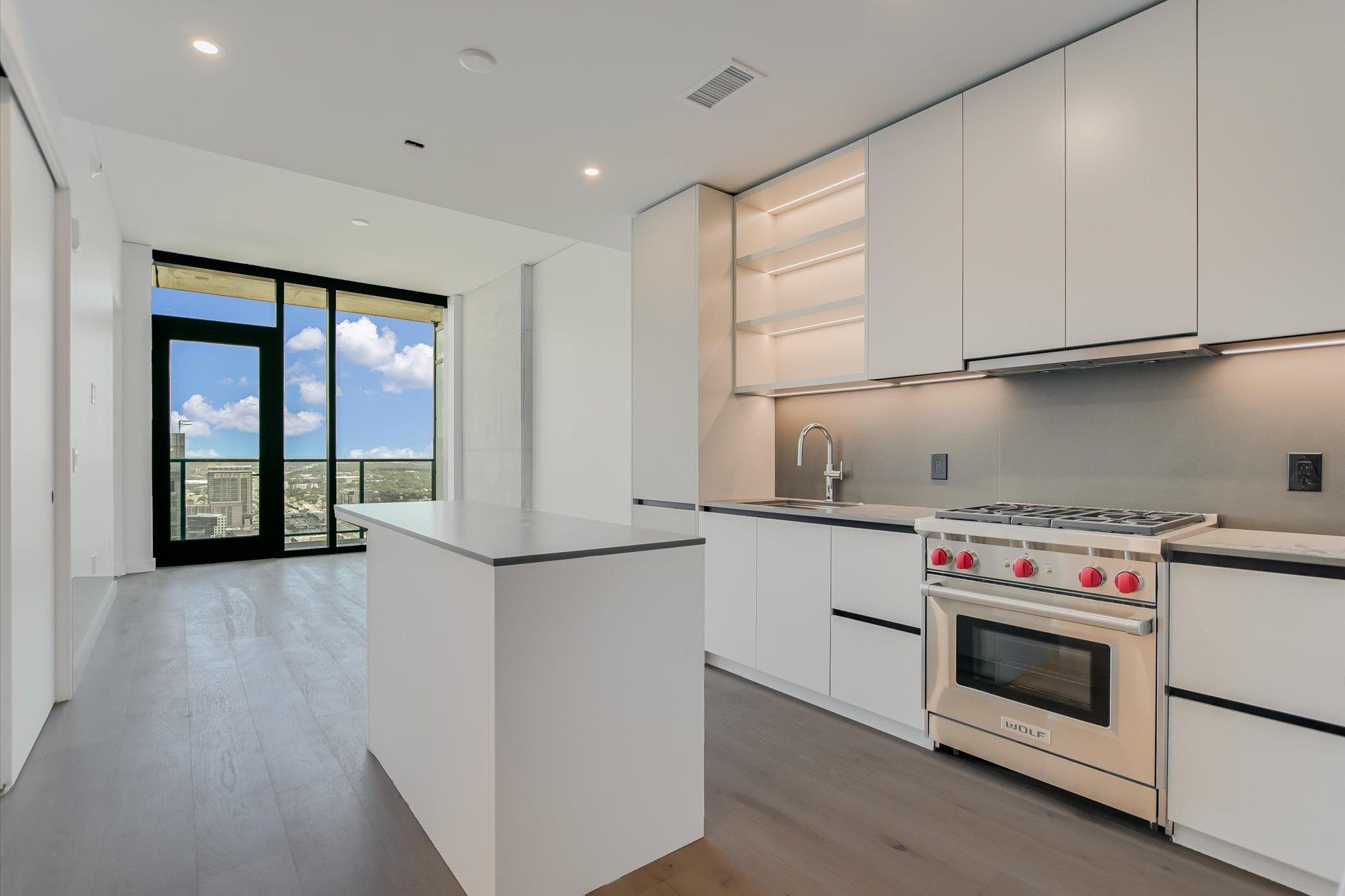 610 Davis St # 3906, Austin, TX 78701