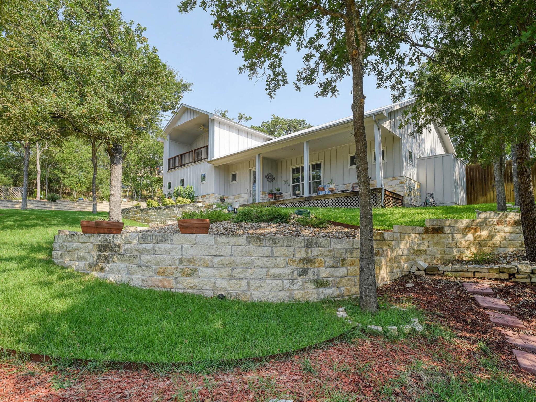 120 Konahuanui Ln, Bastrop, TX 78602