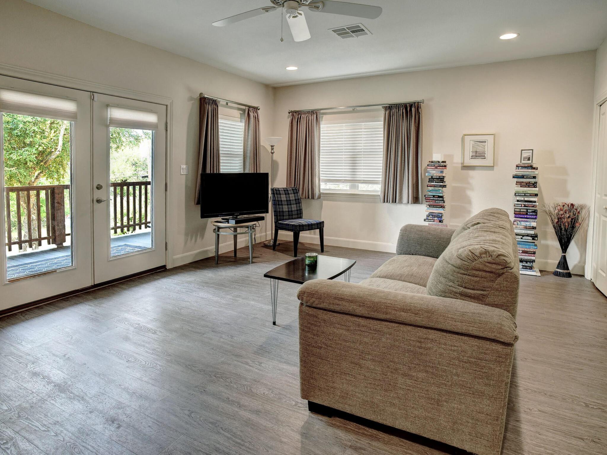 120 Konahuanui Ln, Bastrop, TX 78602