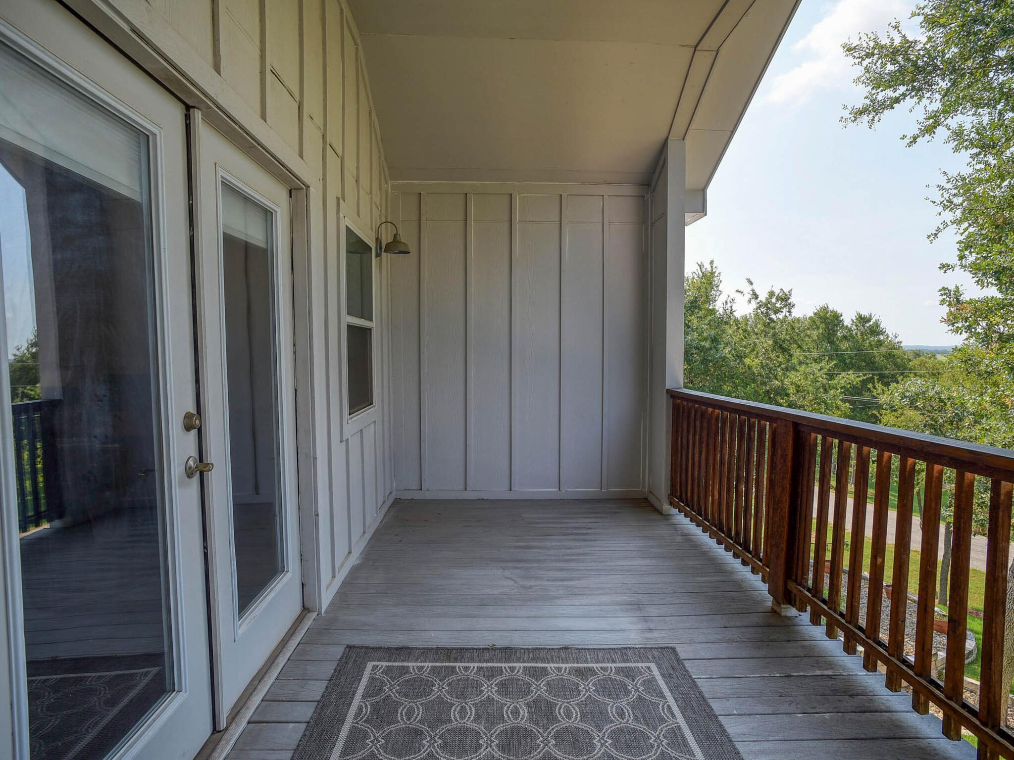 120 Konahuanui Ln, Bastrop, TX 78602