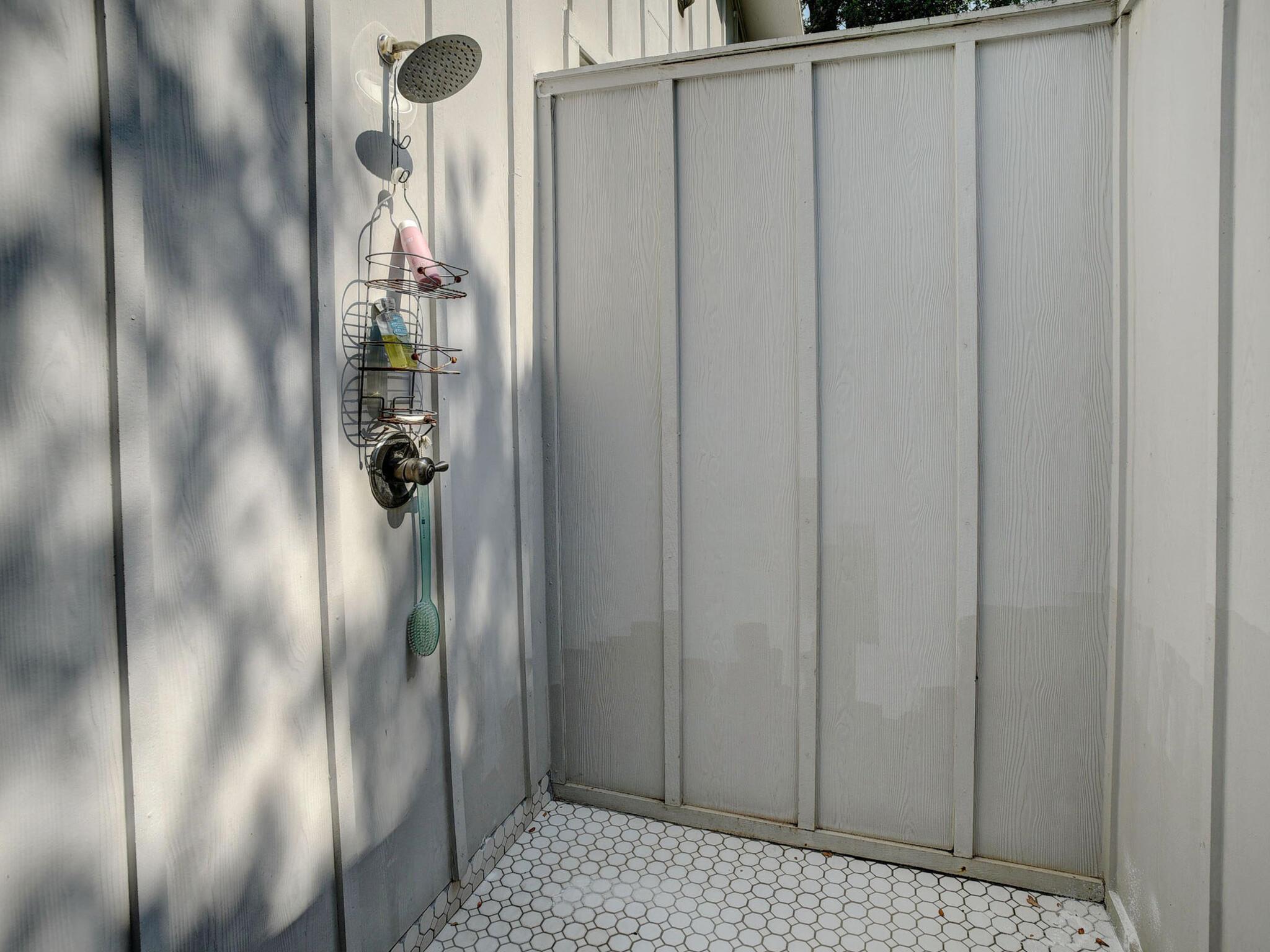 120 Konahuanui Ln, Bastrop, TX 78602