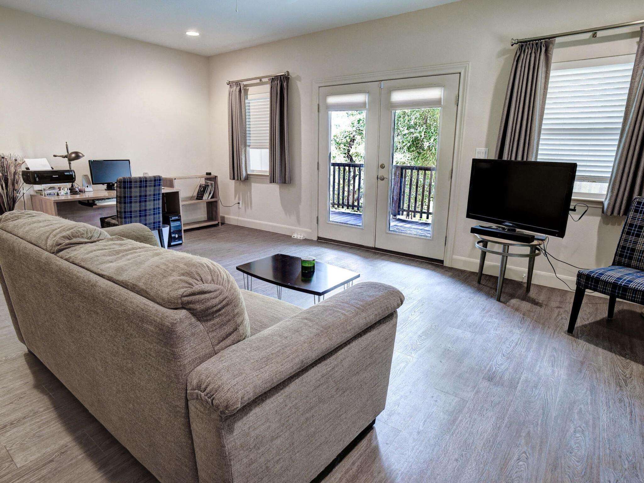 120 Konahuanui Ln, Bastrop, TX 78602