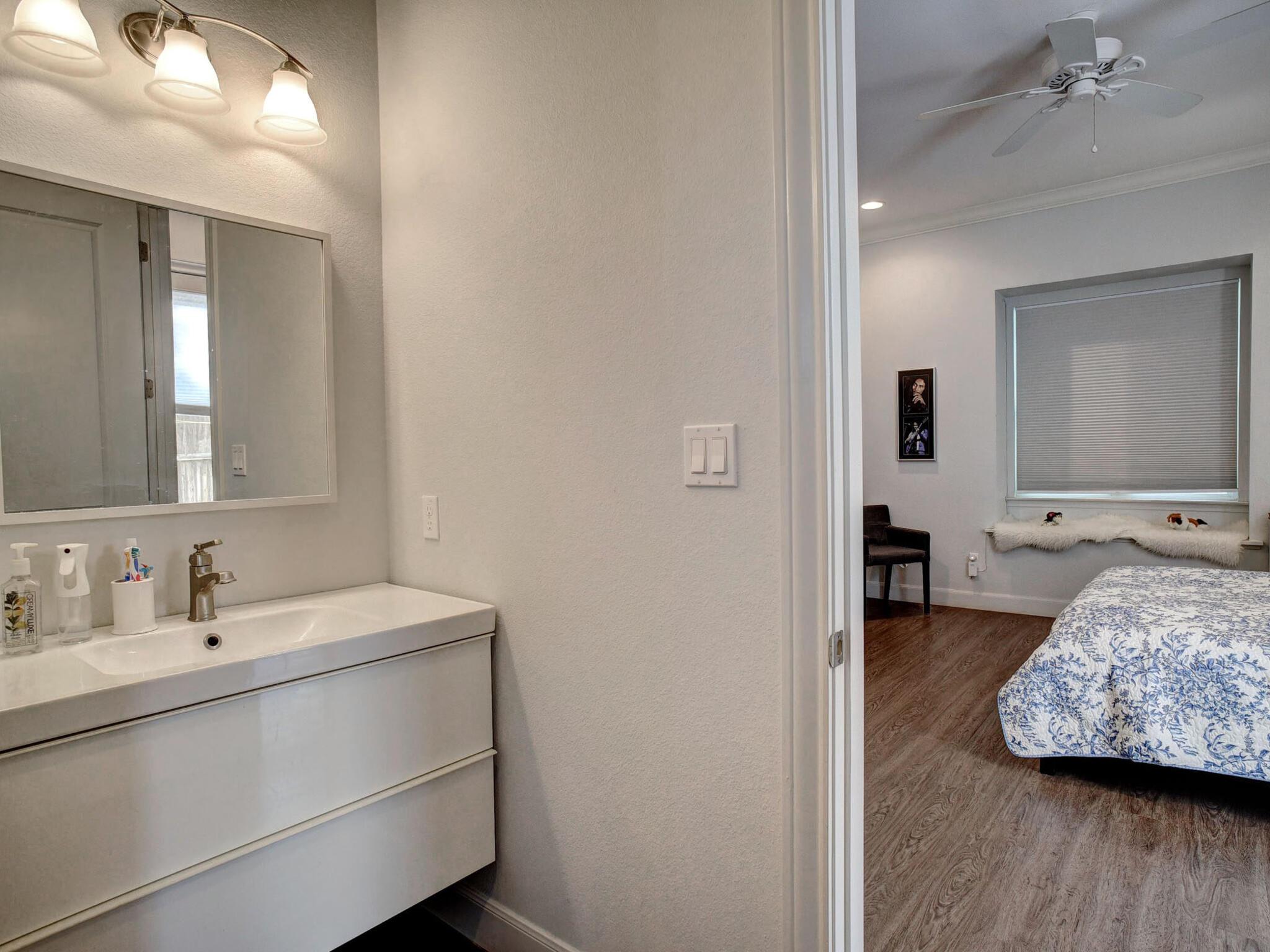 120 Konahuanui Ln, Bastrop, TX 78602