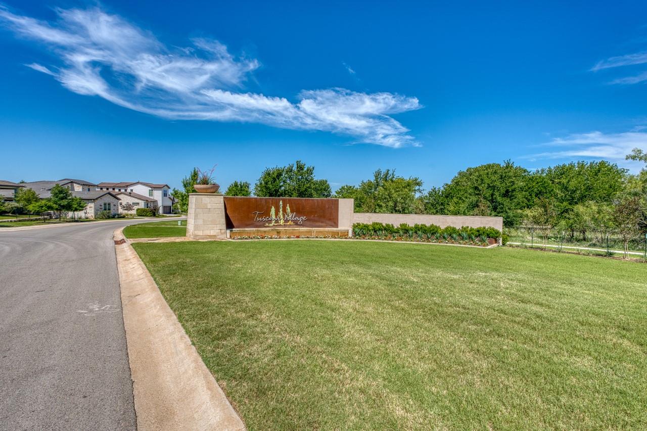 105 Amiata Dr, Horseshoe Bay, TX 78657