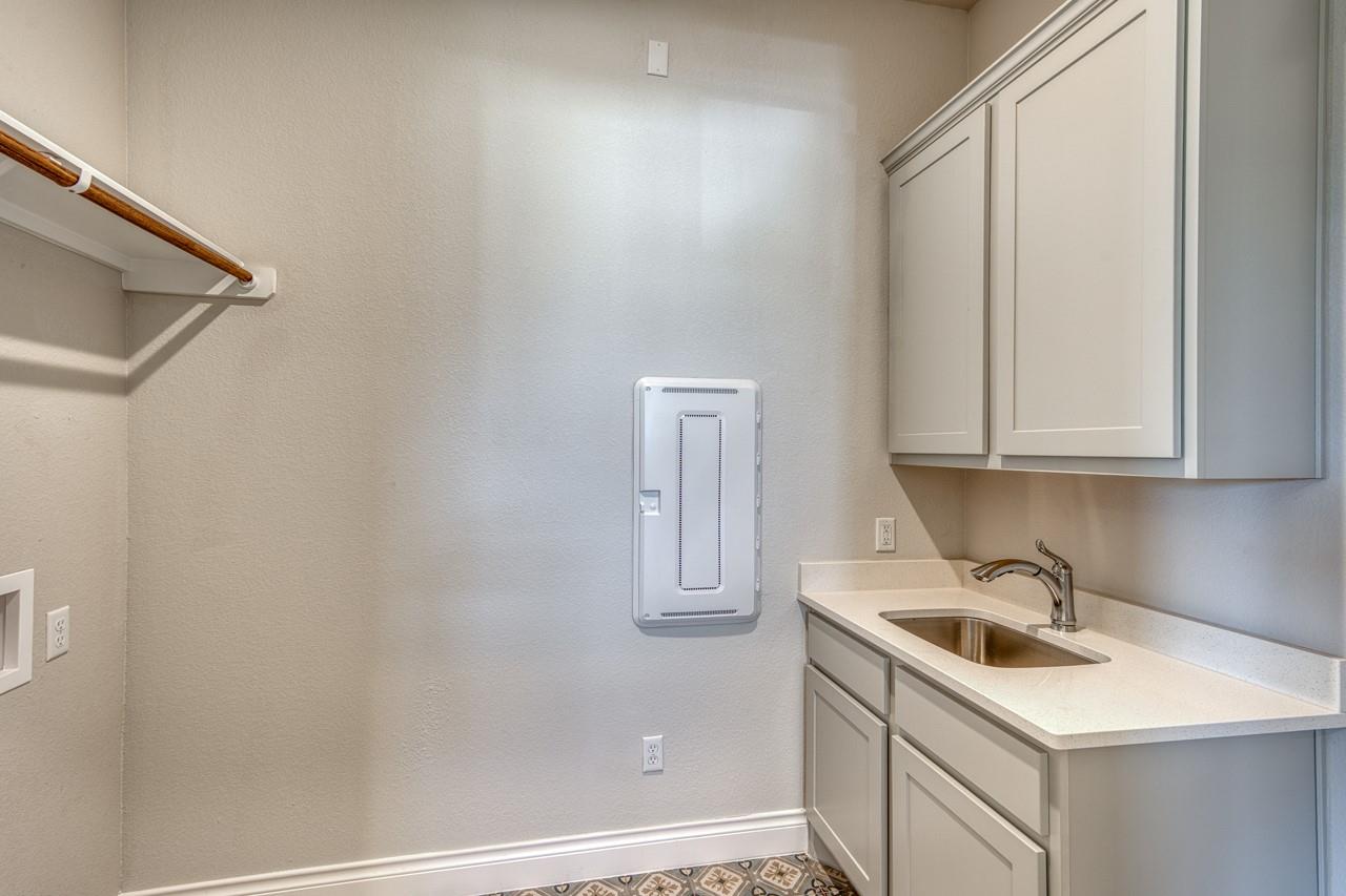 105 Amiata Dr, Horseshoe Bay, TX 78657