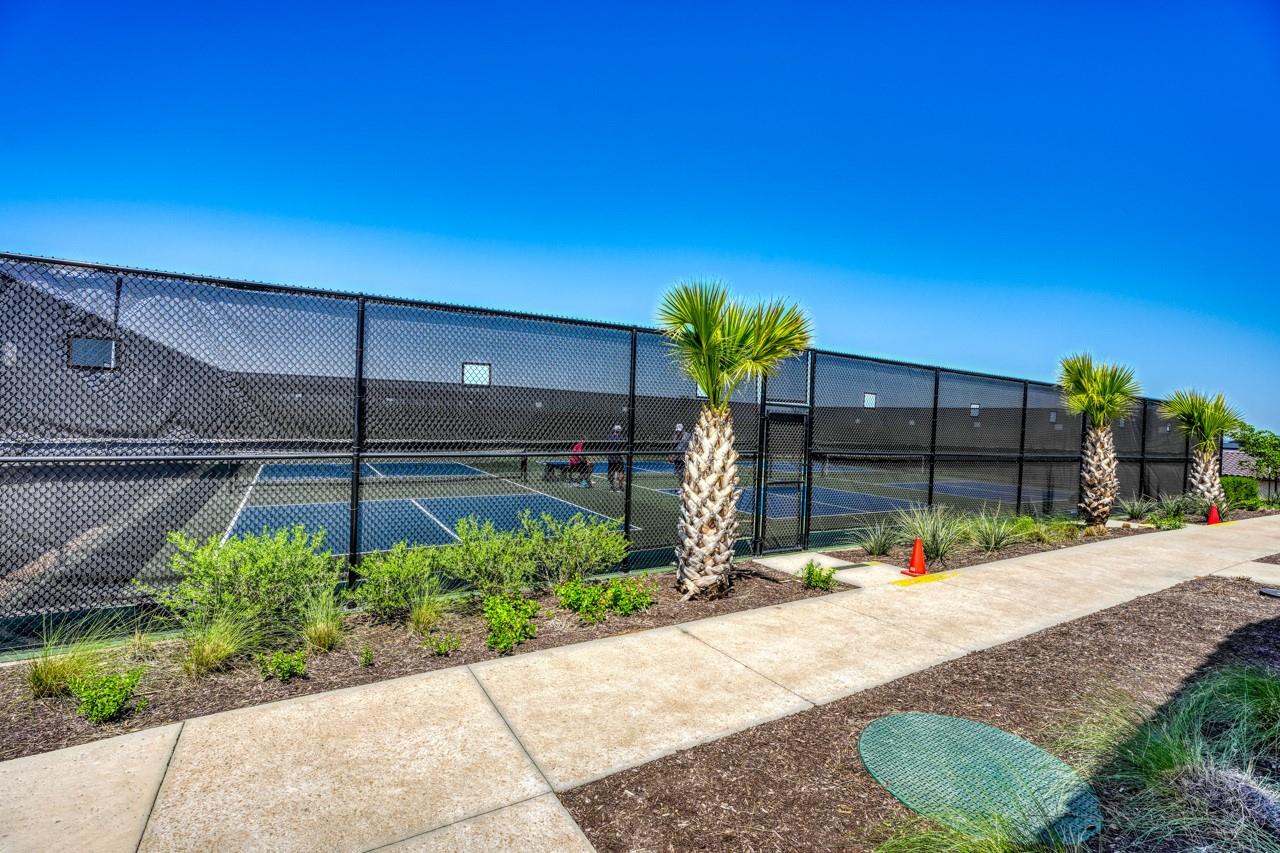 105 Amiata Dr, Horseshoe Bay, TX 78657