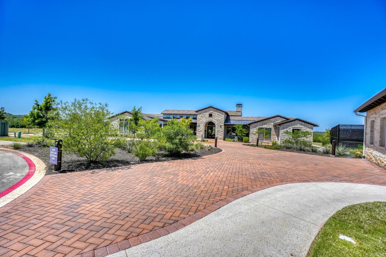 105 Amiata Dr, Horseshoe Bay, TX 78657