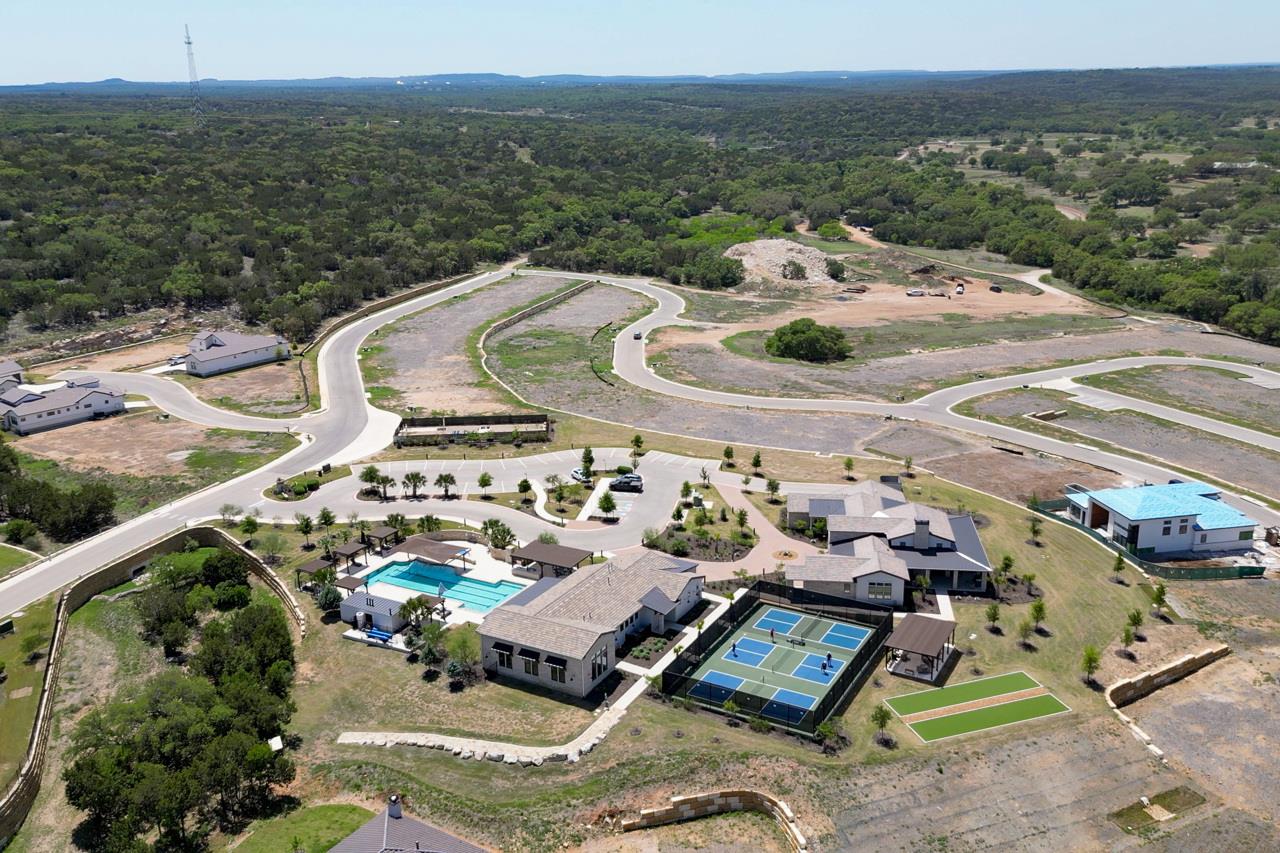 105 Amiata Dr, Horseshoe Bay, TX 78657