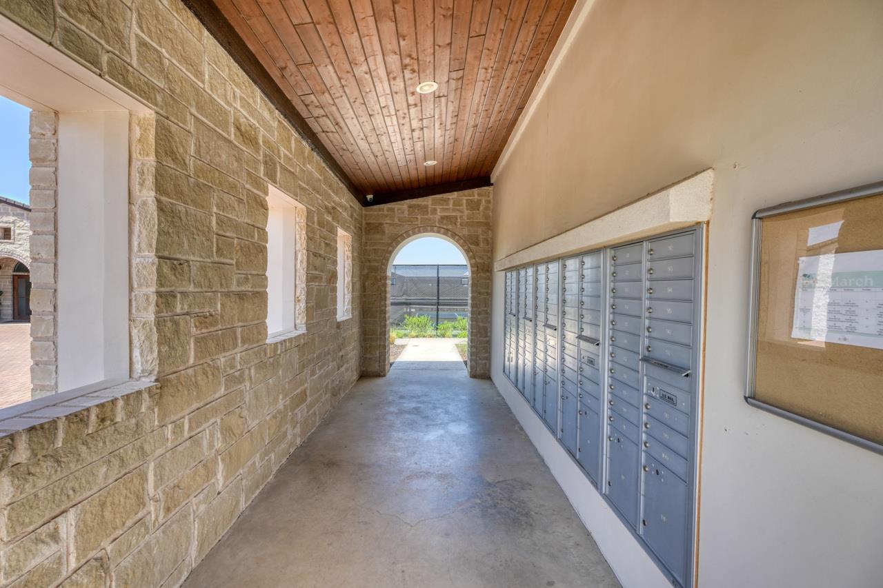 105 Amiata Dr, Horseshoe Bay, TX 78657
