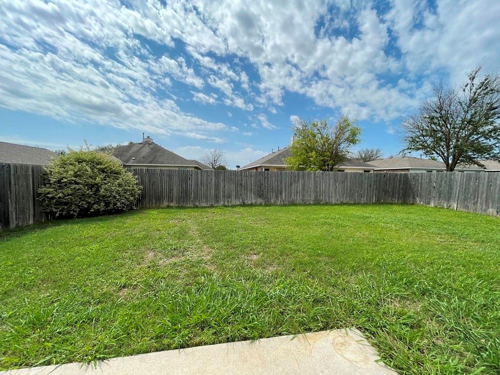 600 Golden Gate Dr, Leander, TX 78641