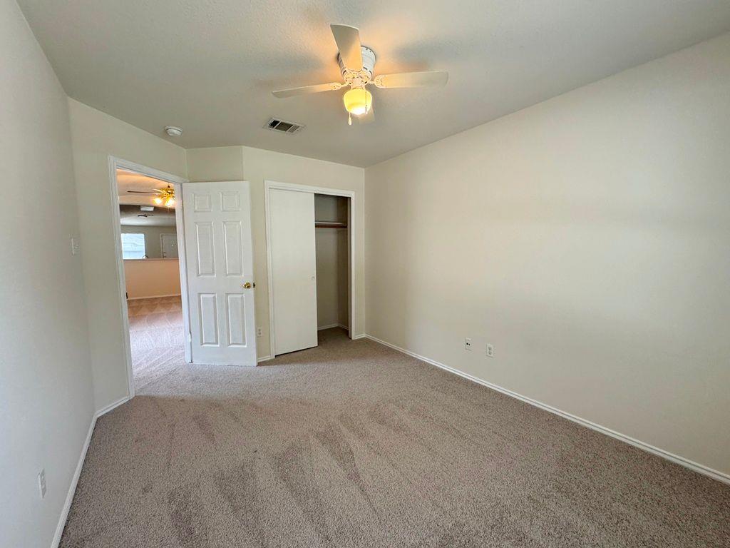 600 Golden Gate Dr, Leander, TX 78641