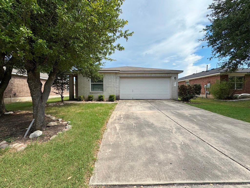 600 Golden Gate Dr, Leander, TX 78641