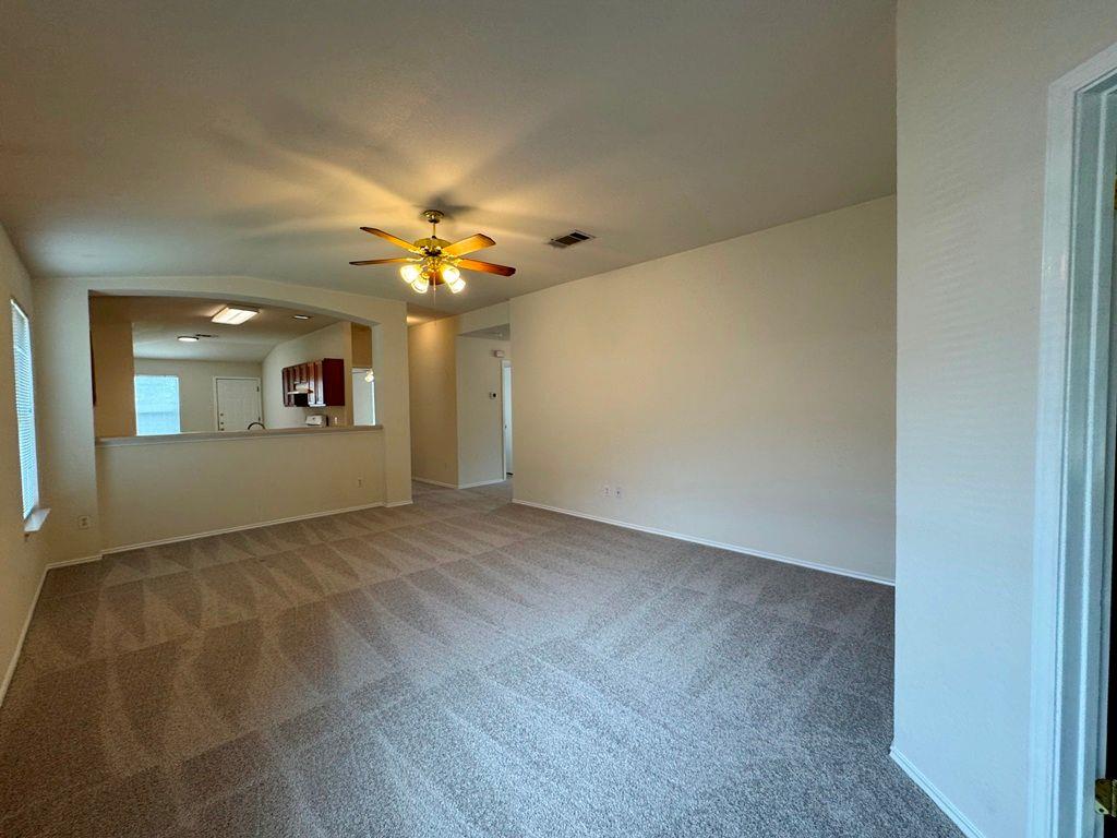 600 Golden Gate Dr, Leander, TX 78641