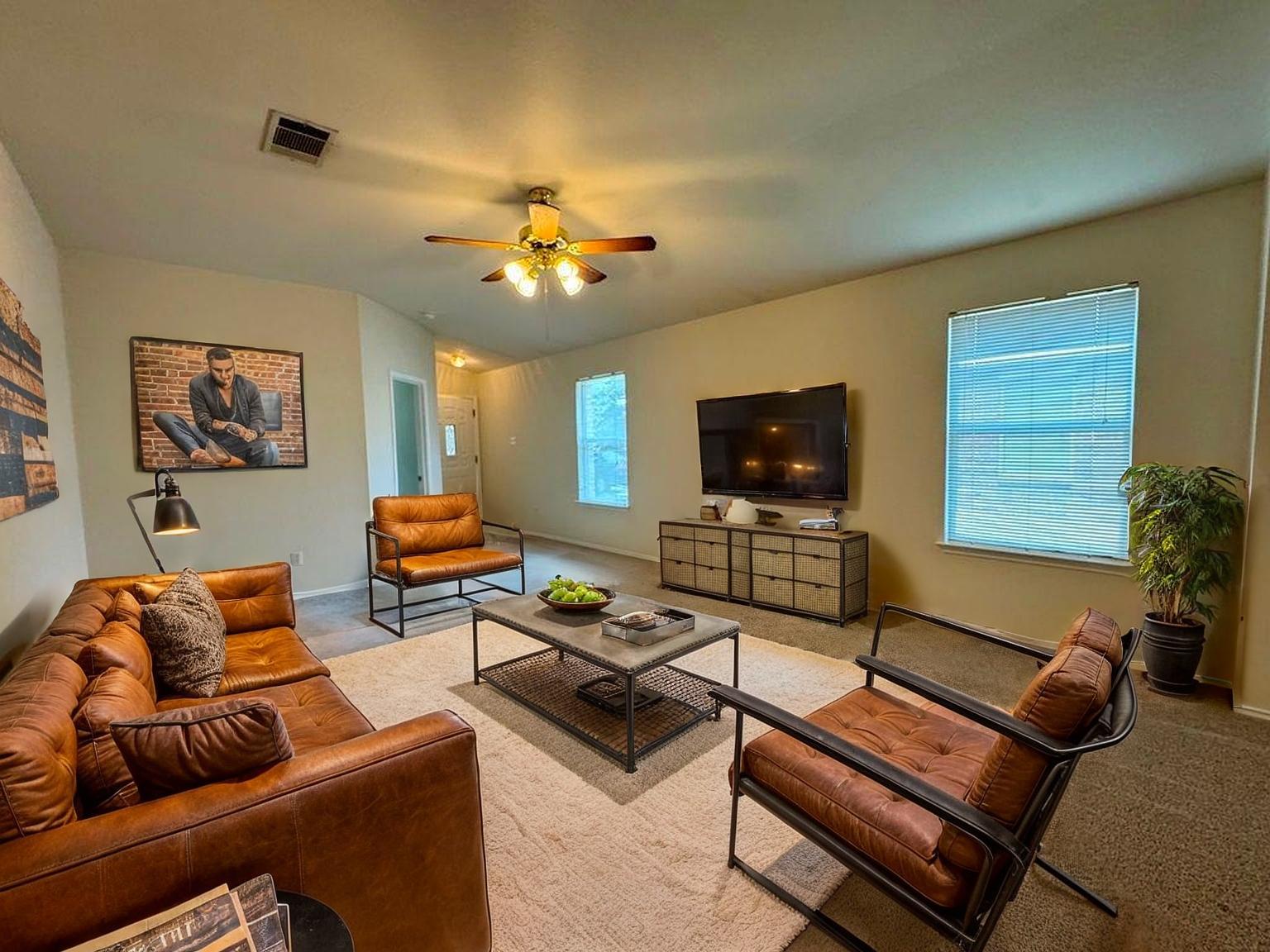 600 Golden Gate Dr, Leander, TX 78641