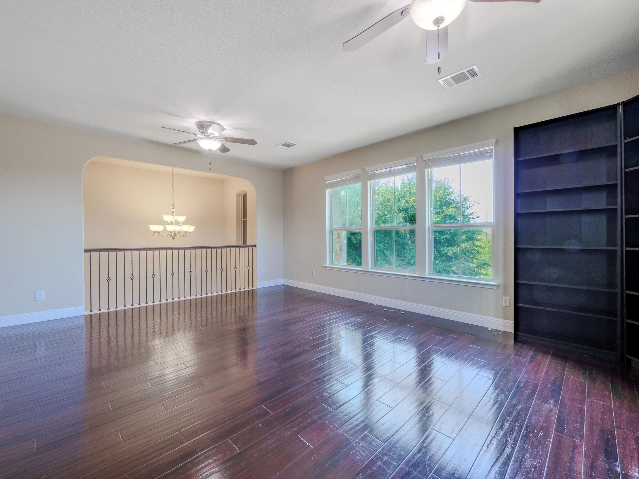 216 Silkstone St, Hutto, TX 78634