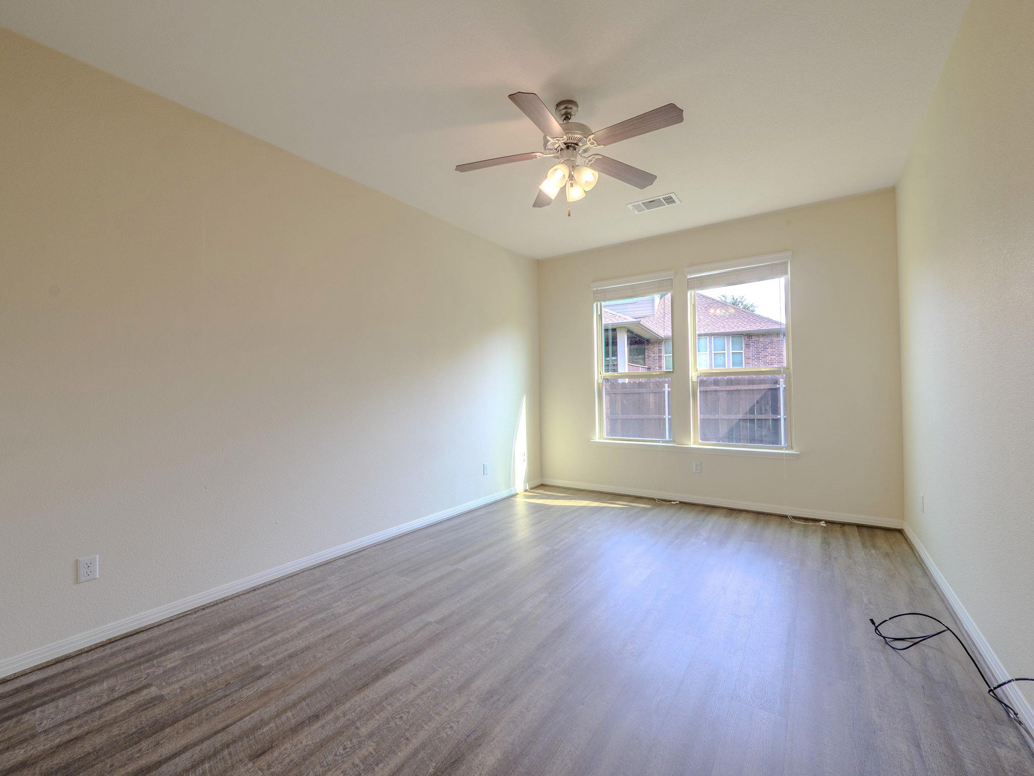 216 Silkstone St, Hutto, TX 78634