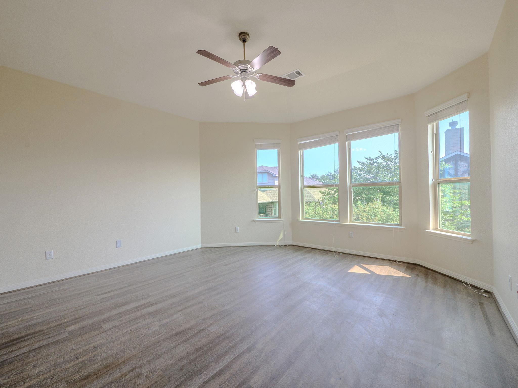 216 Silkstone St, Hutto, TX 78634