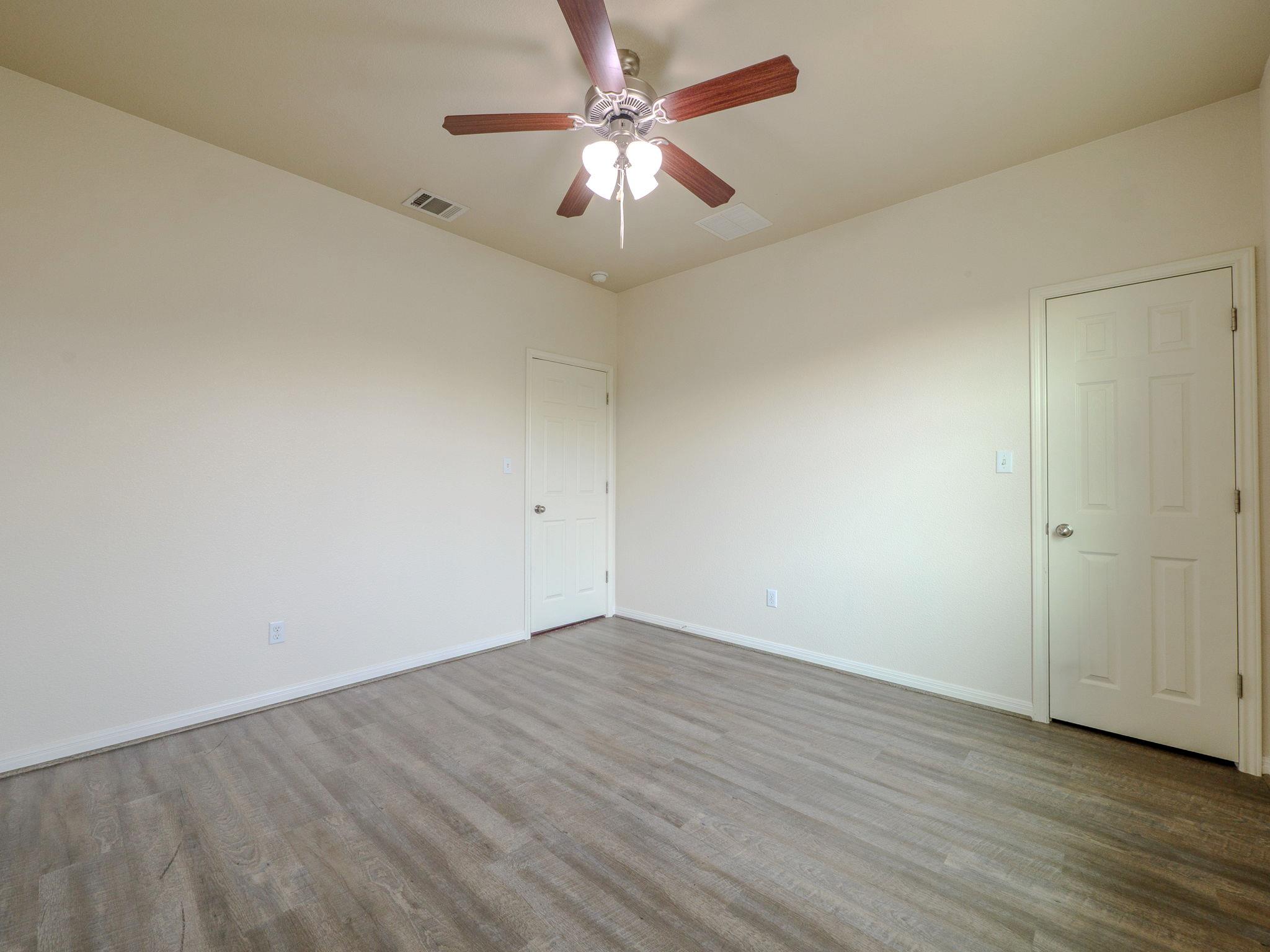 216 Silkstone St, Hutto, TX 78634