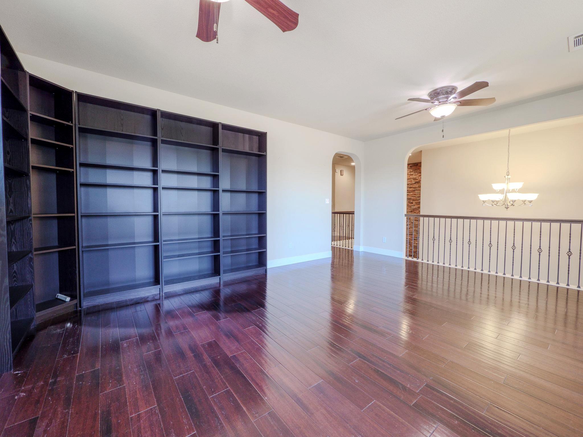 216 Silkstone St, Hutto, TX 78634