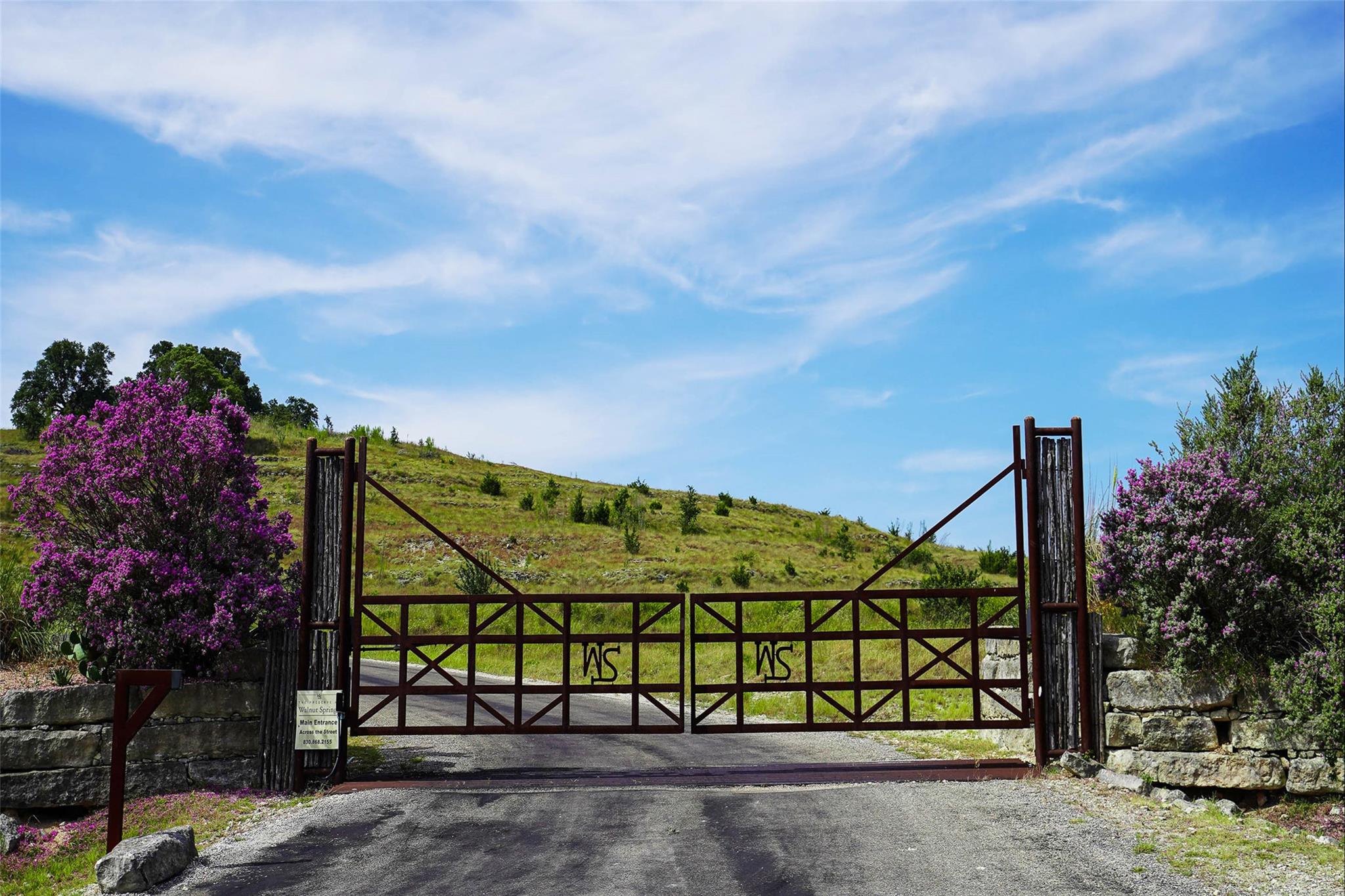 1198 N Walnut Springs Rd, Johnson City, TX 78636