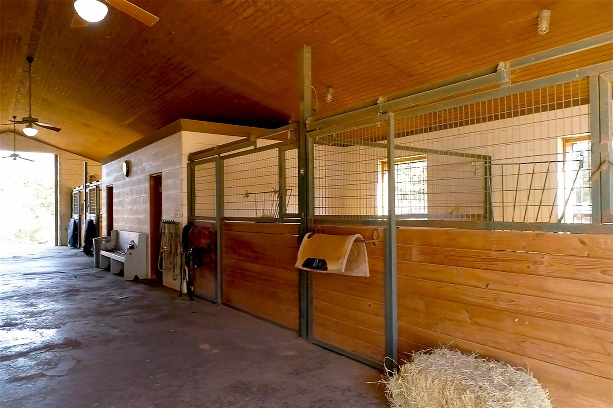 1198 N Walnut Springs Rd, Johnson City, TX 78636