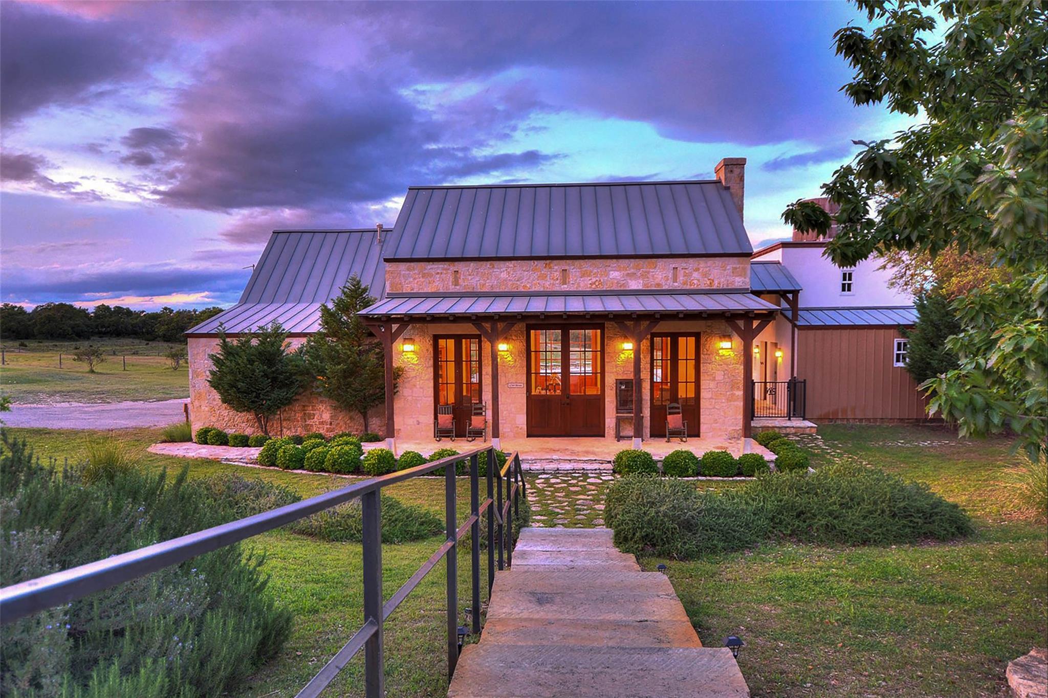 1198 N Walnut Springs Rd, Johnson City, TX 78636