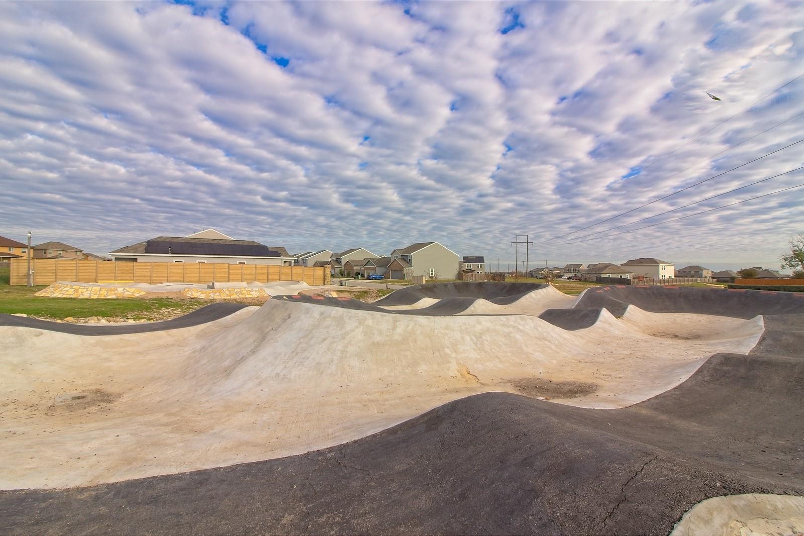 208 Kellys Heroes Way, Jarrell, TX 76537
