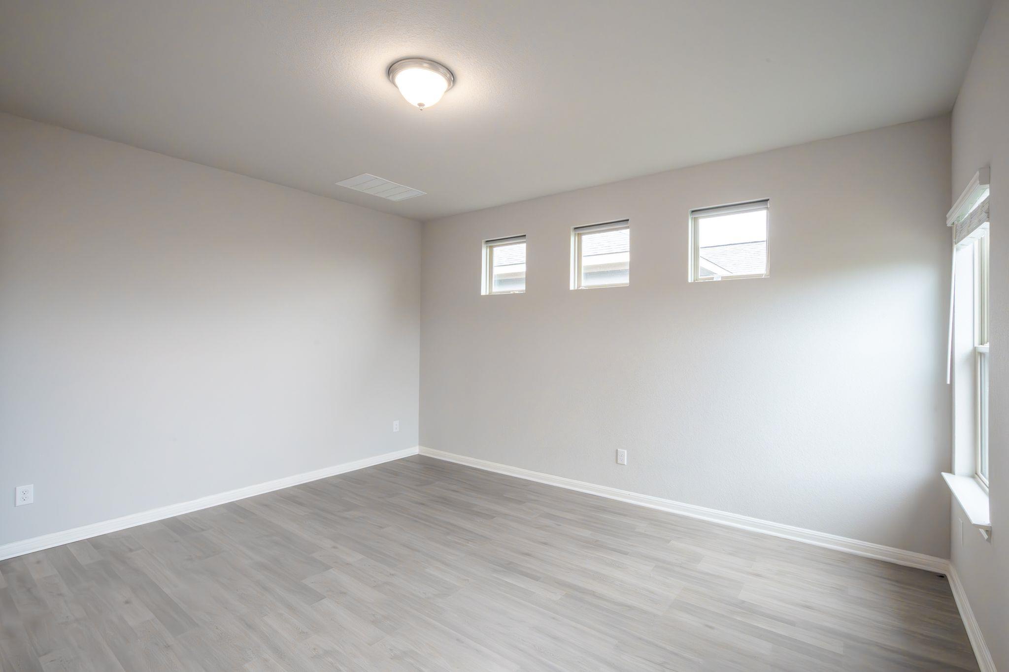 208 Kellys Heroes Way, Jarrell, TX 76537