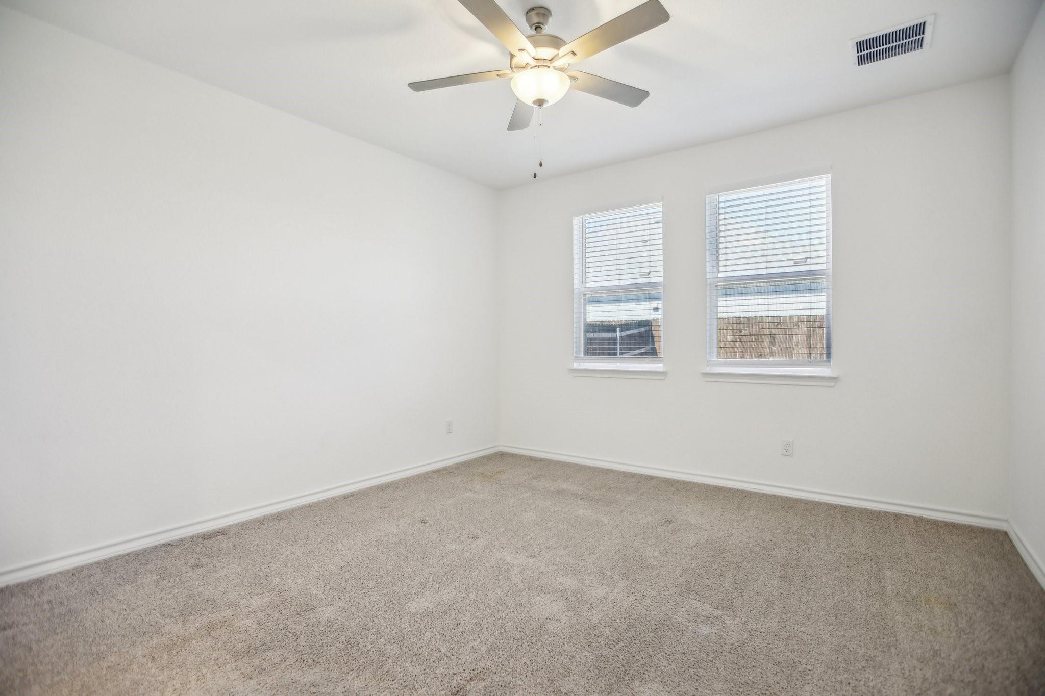 1011 Moose Rd, Hutto, TX 78634