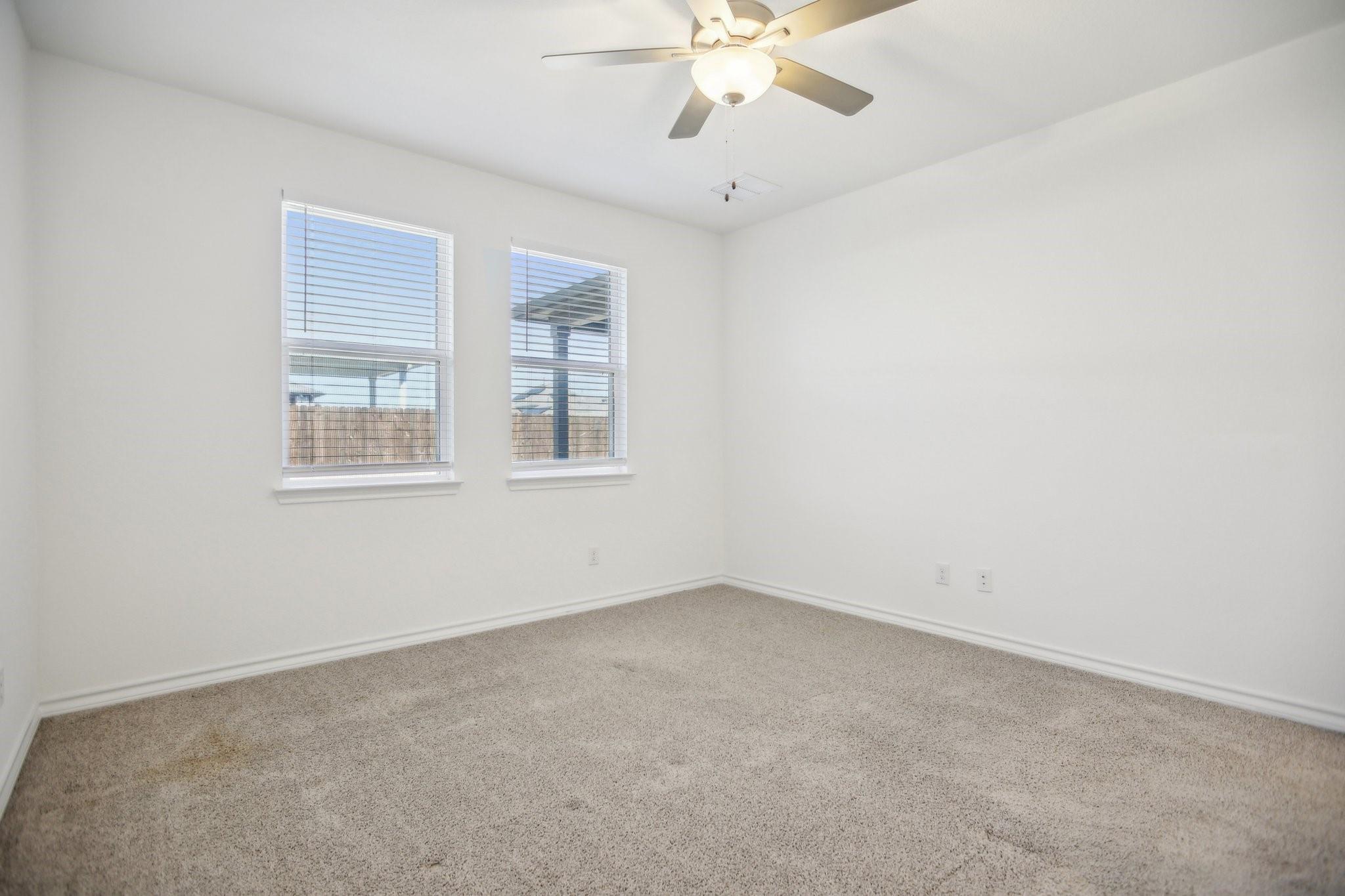 1011 Moose Rd, Hutto, TX 78634