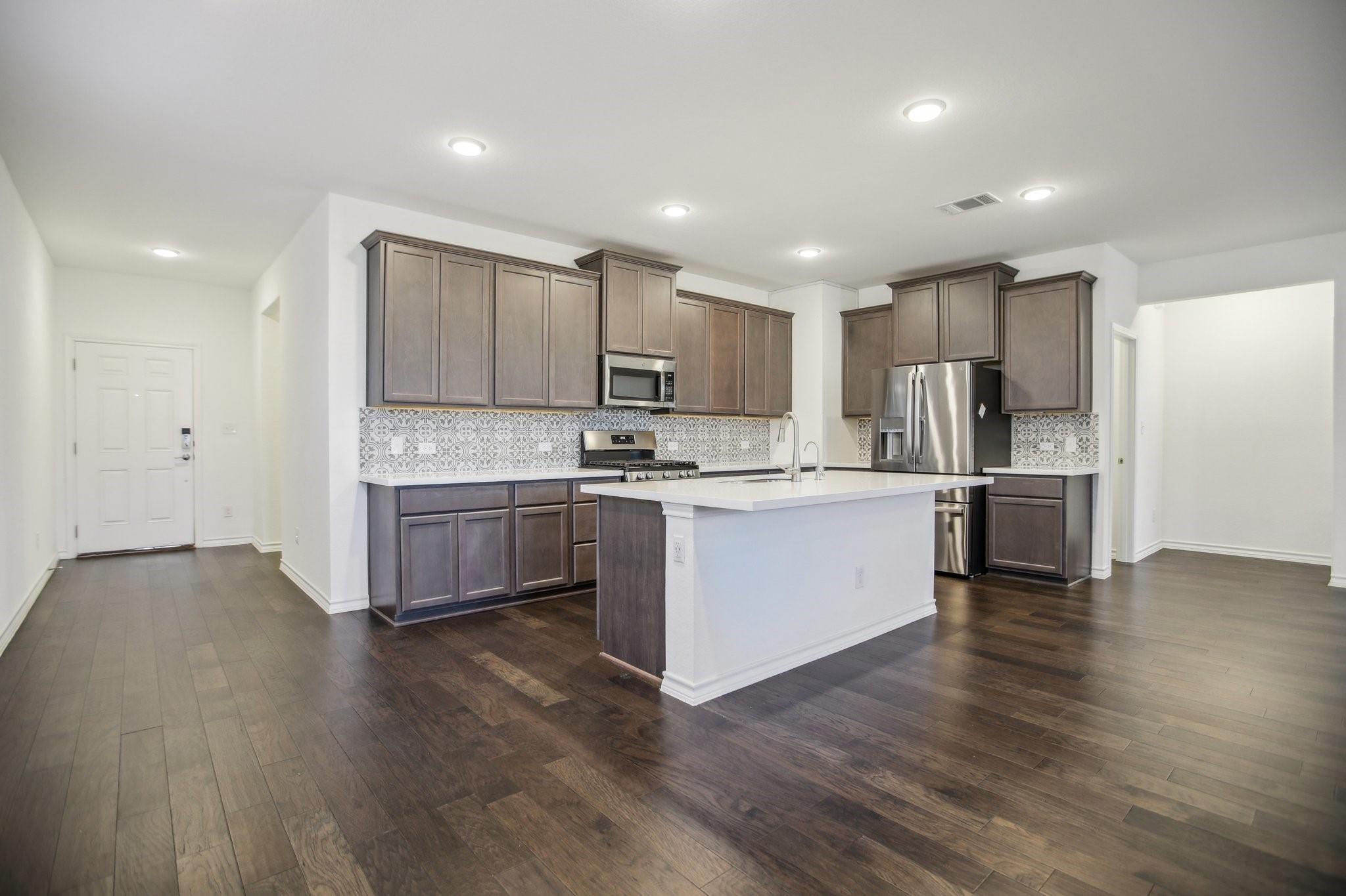 1011 Moose Rd, Hutto, TX 78634