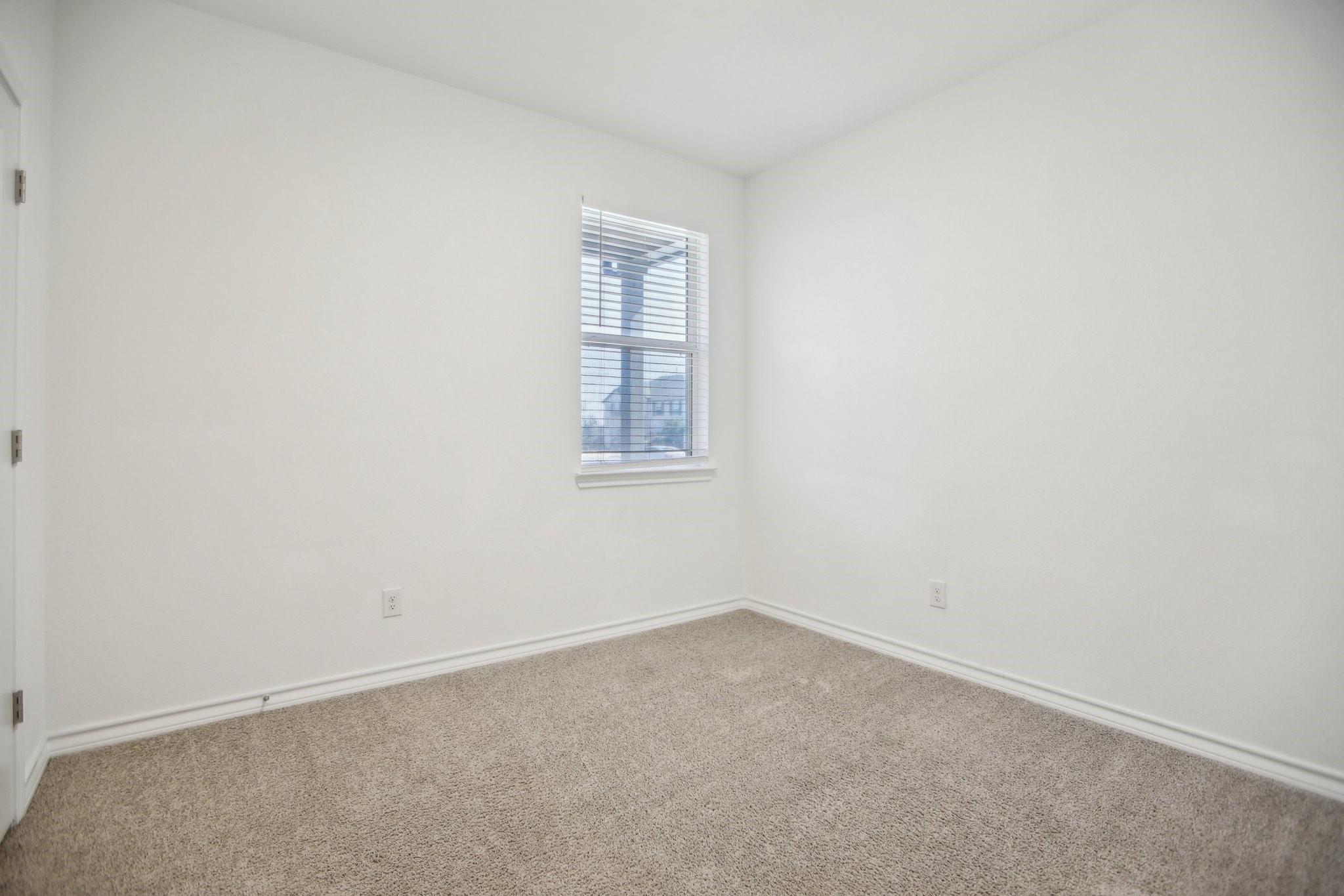 1011 Moose Rd, Hutto, TX 78634