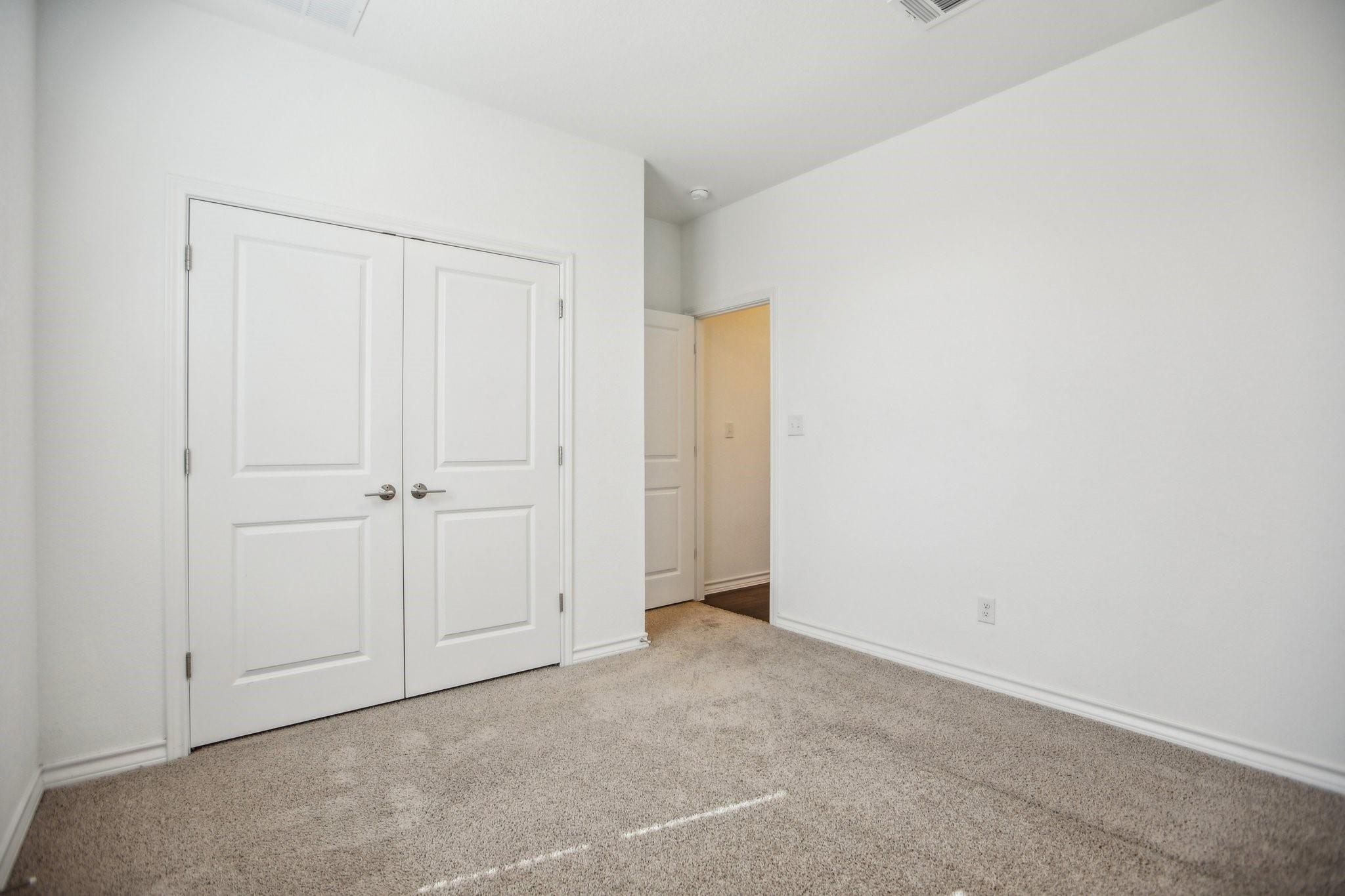 1011 Moose Rd, Hutto, TX 78634