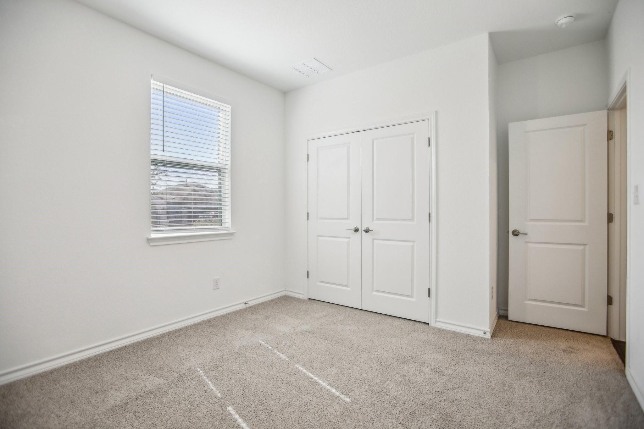 1011 Moose Rd, Hutto, TX 78634