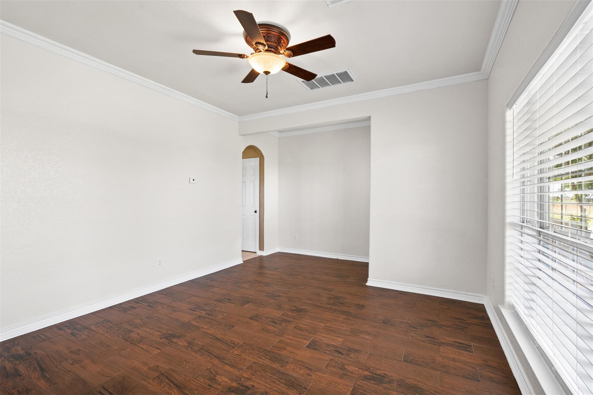 876 S St Joseph Rd, Burlington, TX 76519