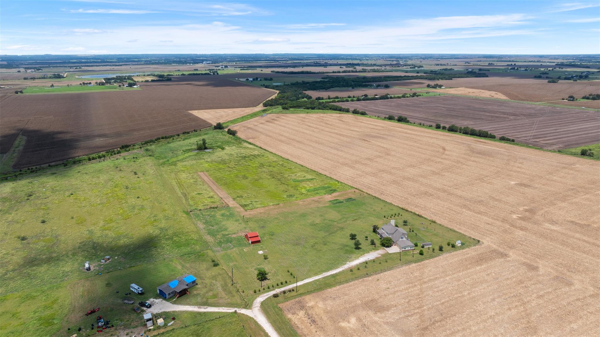 876 S St Joseph Rd, Burlington, TX 76519