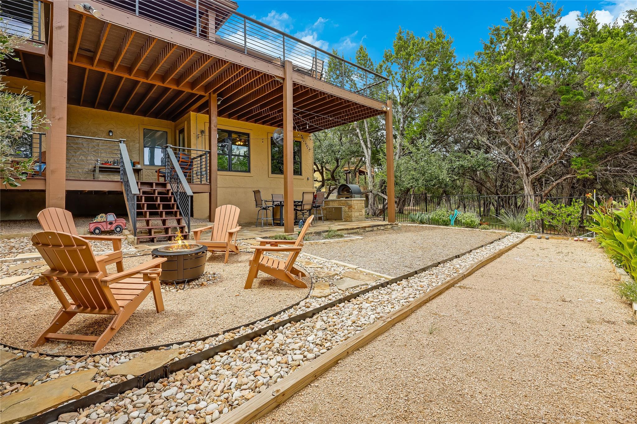 6913 Starboard Cv, Jonestown, TX 78645