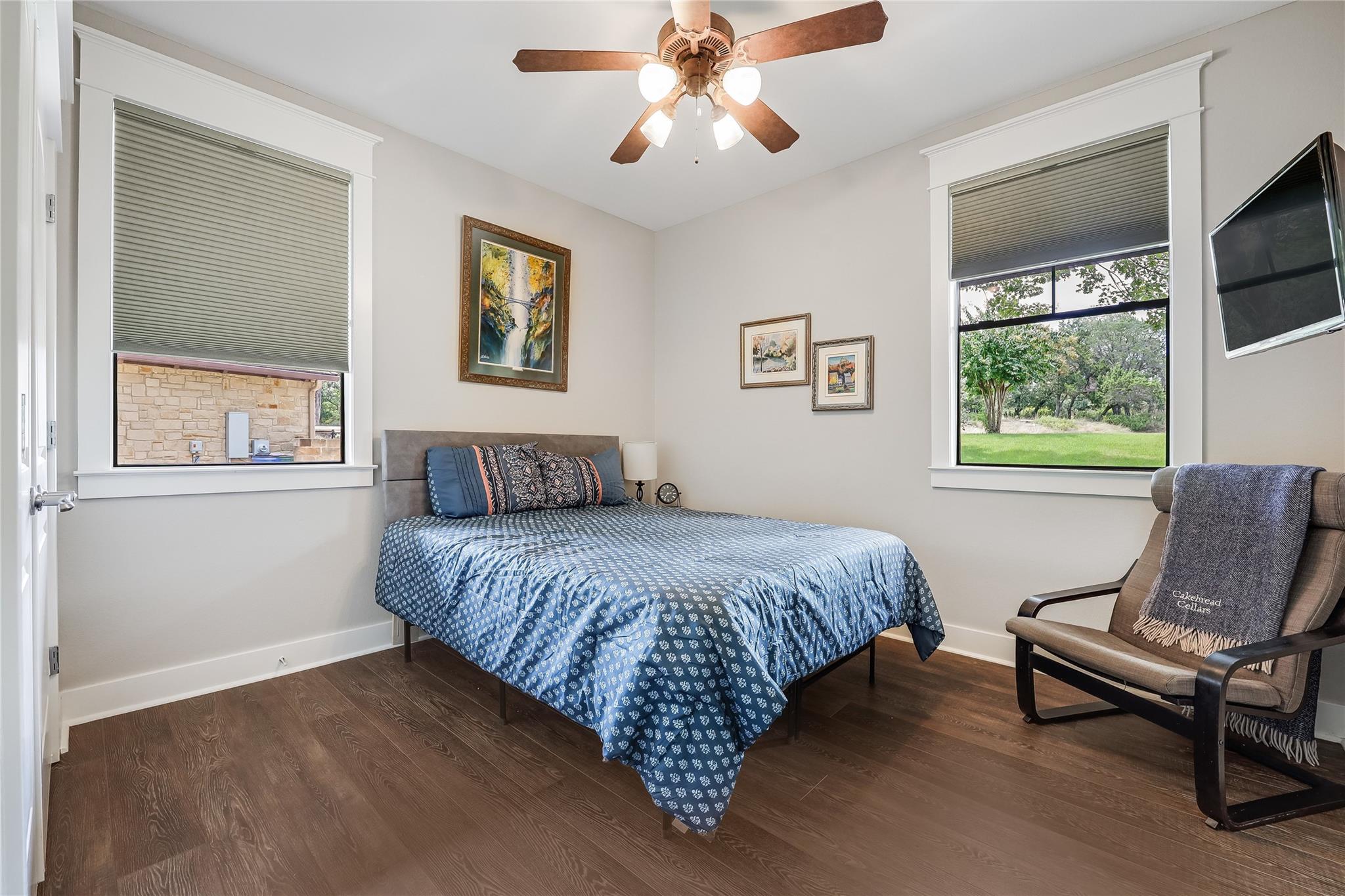 6913 Starboard Cv, Jonestown, TX 78645