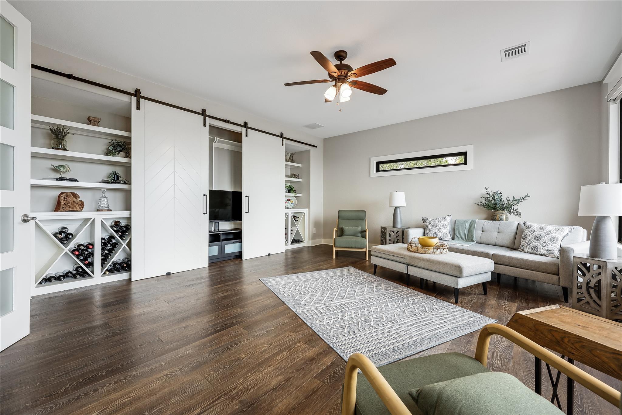 6913 Starboard Cv, Jonestown, TX 78645