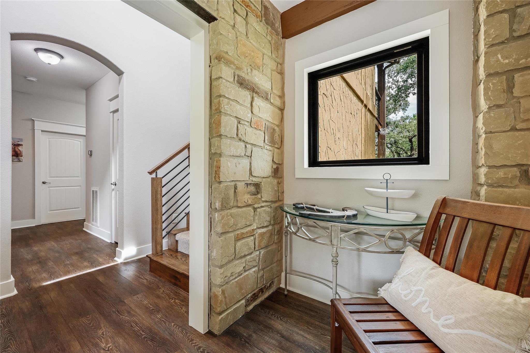 6913 Starboard Cv, Jonestown, TX 78645