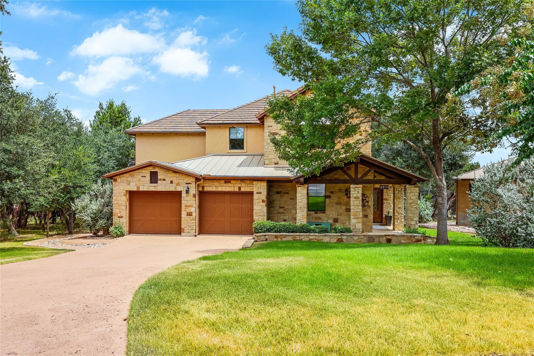 6913 Starboard Cv, Jonestown, TX 78645