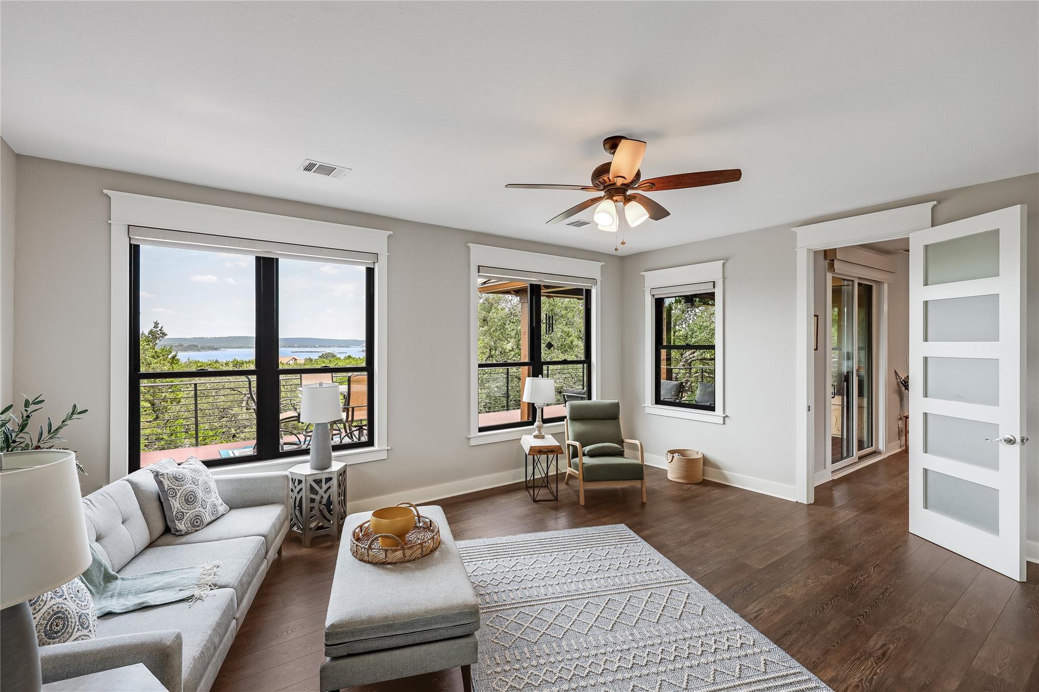 6913 Starboard Cv, Jonestown, TX 78645