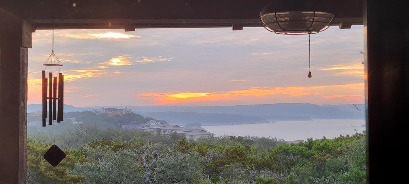 6913 Starboard Cv, Jonestown, TX 78645