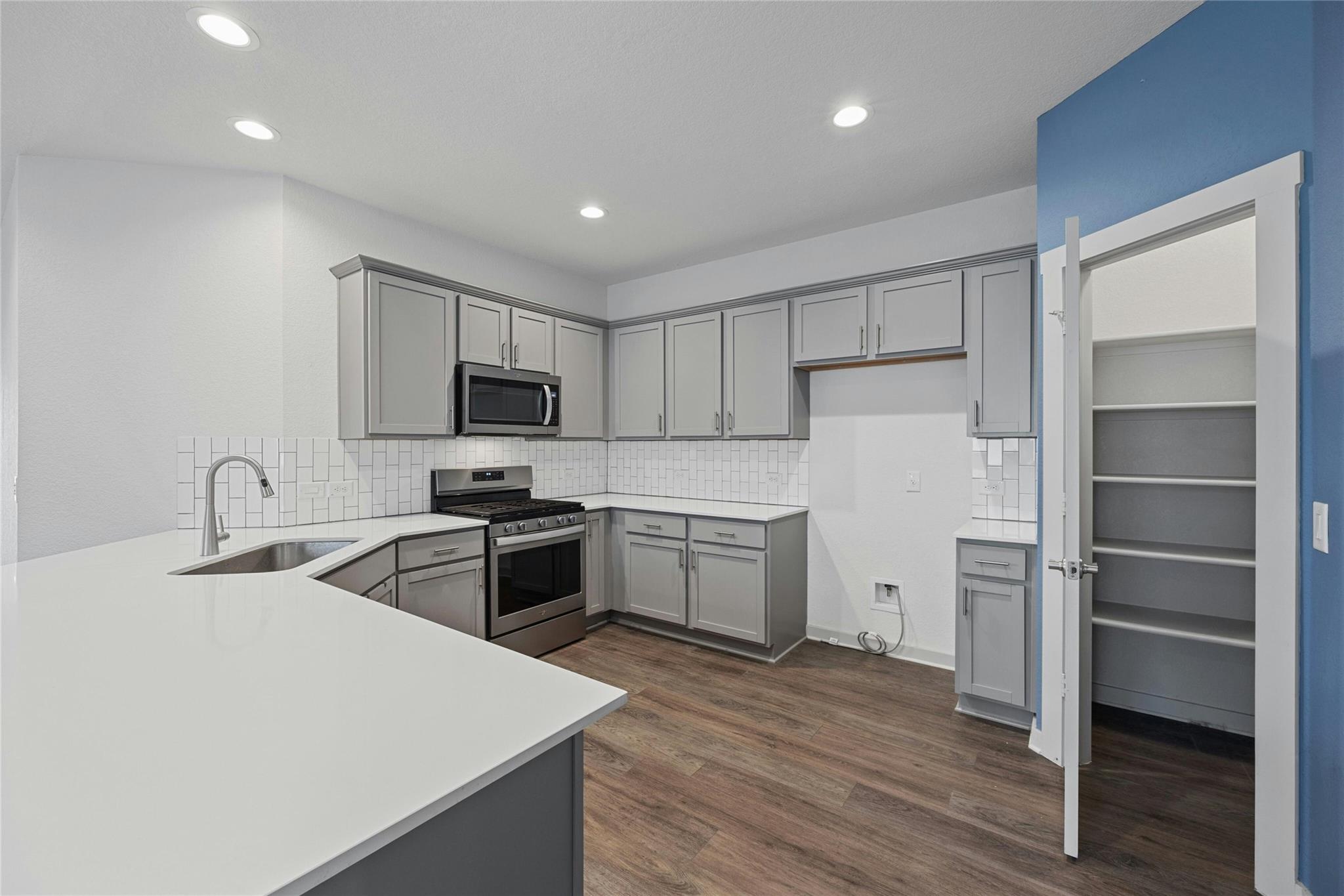 141 Parryi Cv, Leander, TX 78641