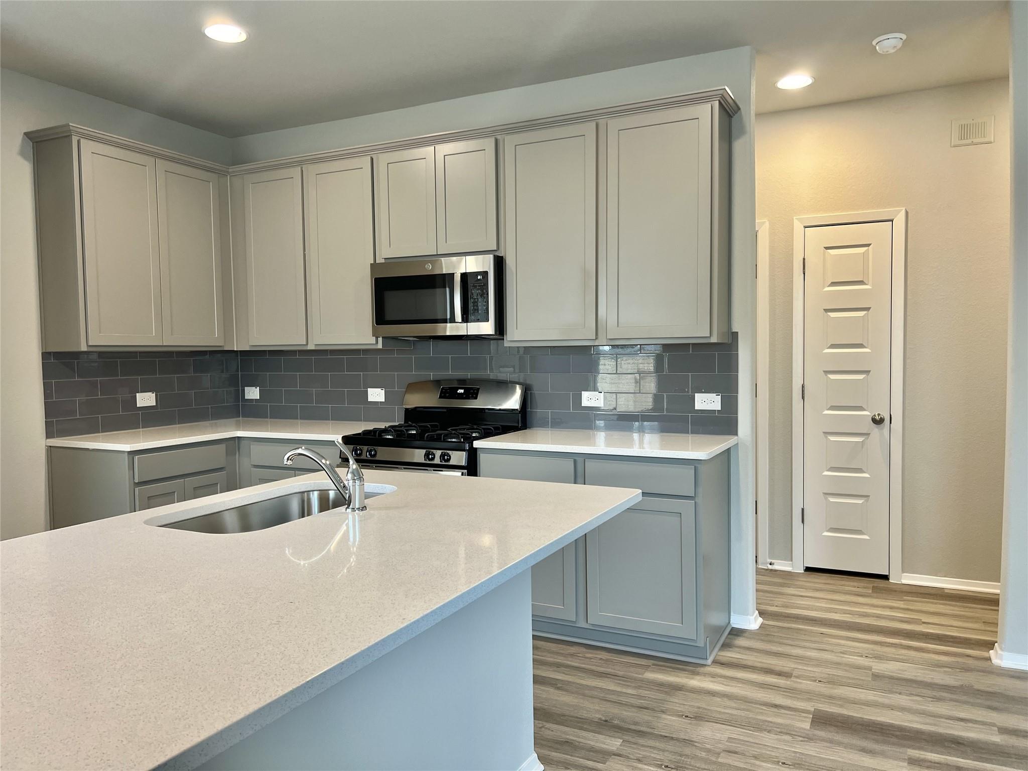 13 Bent Trail Ln, Georgetown, TX 78628