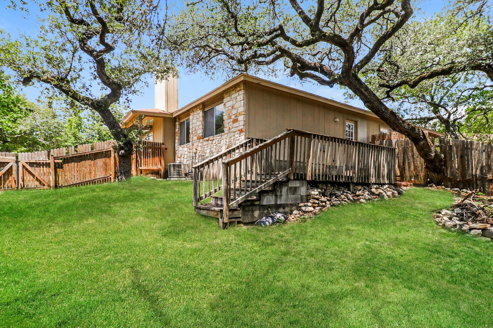 9903 Hundred Oaks Cir, Austin, TX 78750