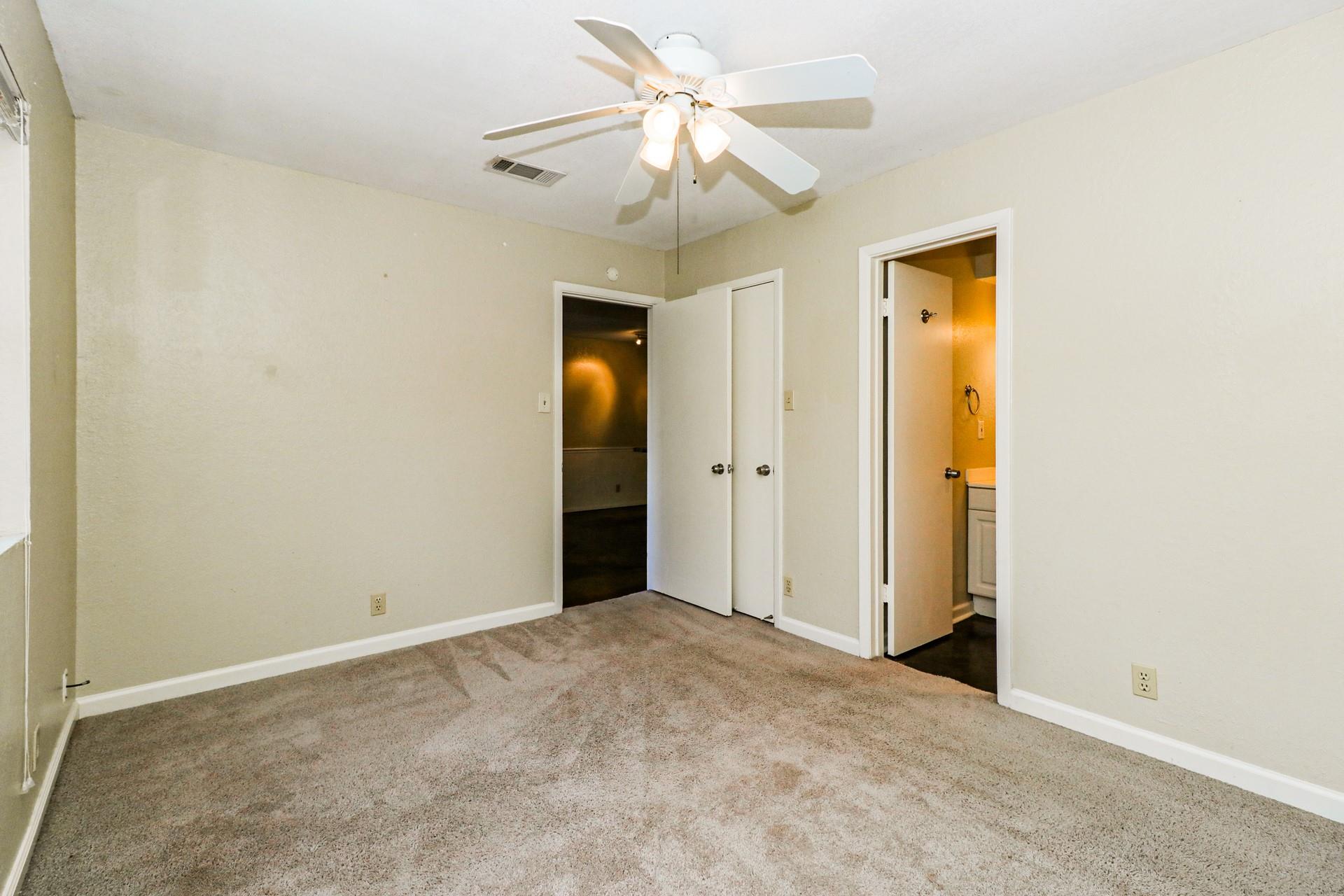 9903 Hundred Oaks Cir, Austin, TX 78750