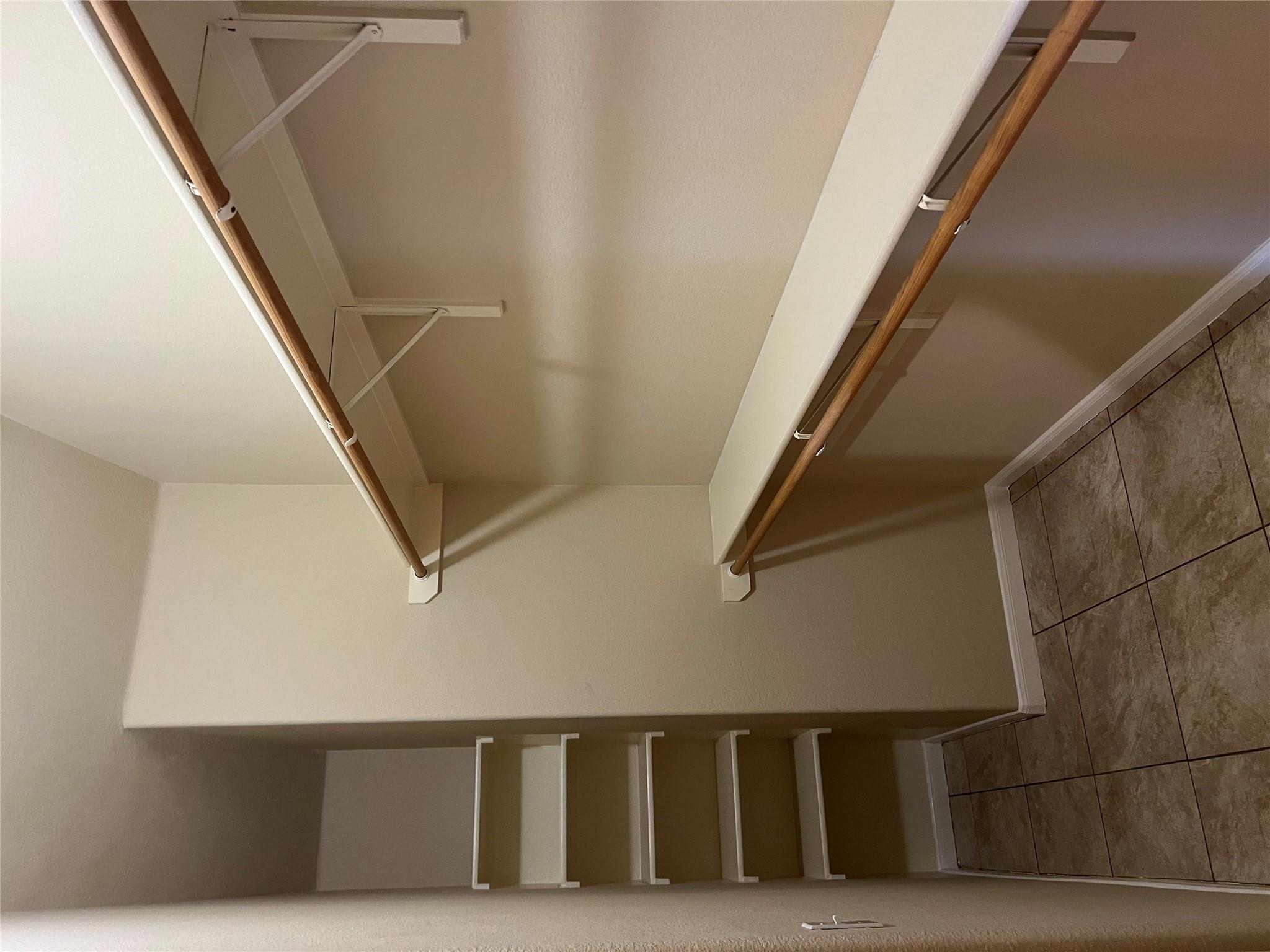 129 Holmstrom St, Hutto, TX 78634