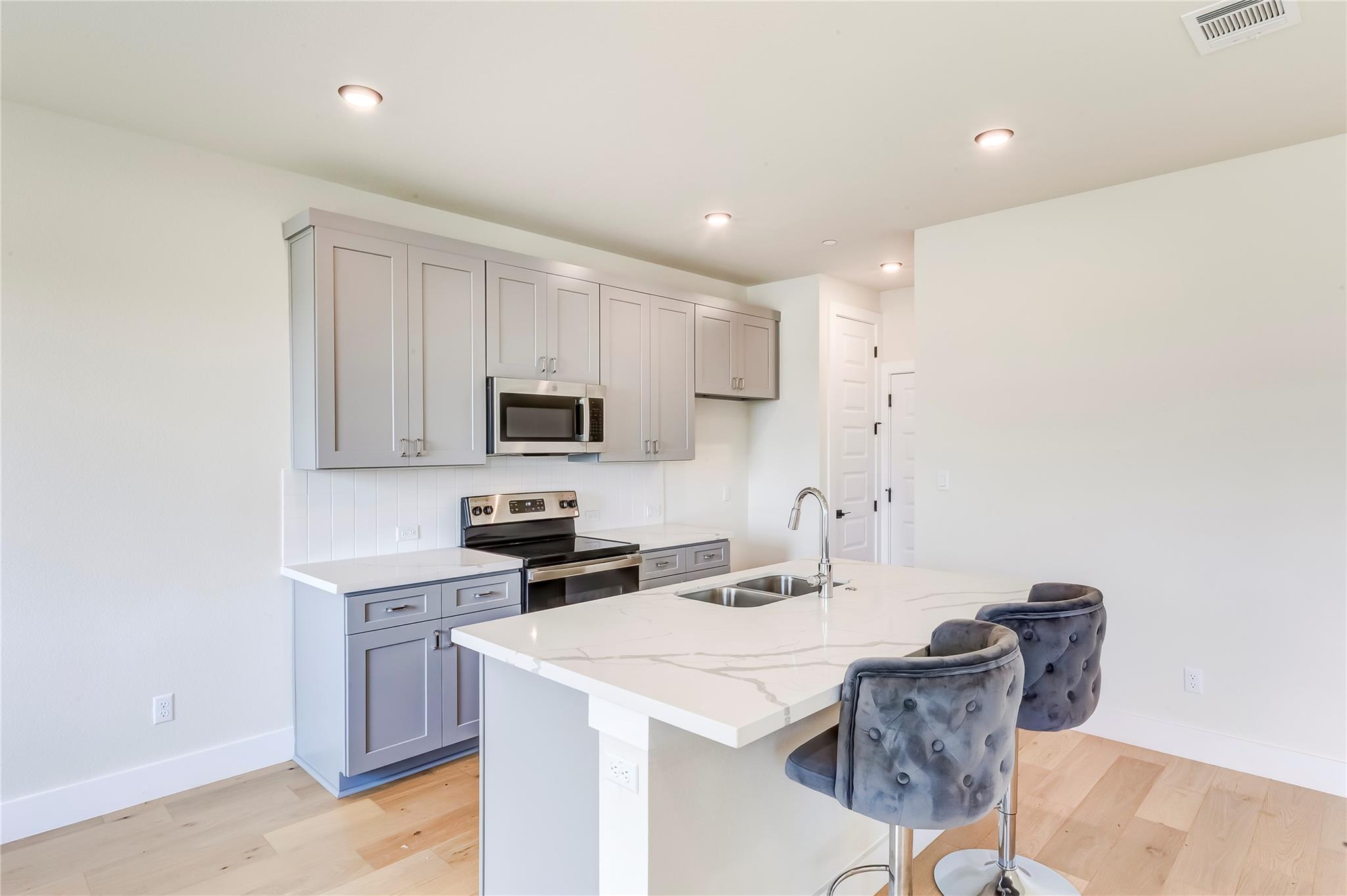 2600 Gattis School Rd # 401, Round Rock, TX 78664